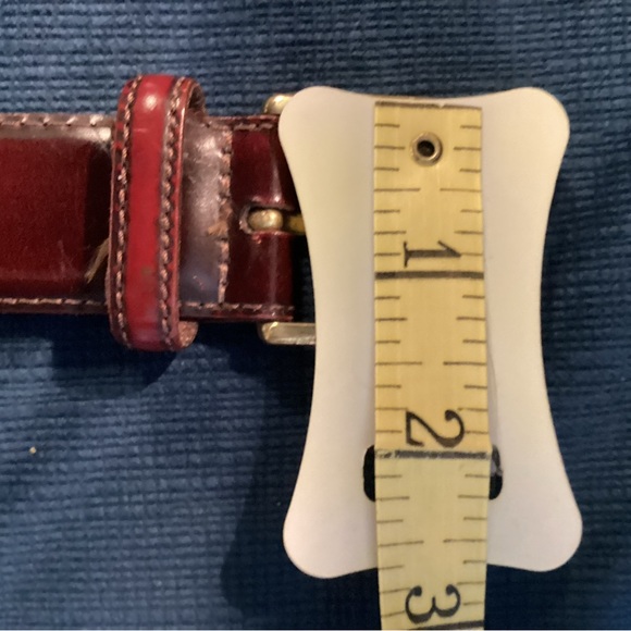 Smooth Reddish Brown Leather Belt with Gold Brass Buckle - Picture 12 of 15